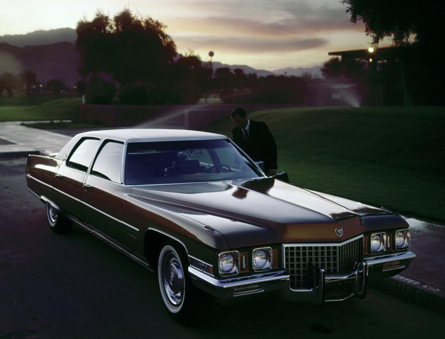  Cadillac Fleetwood Sixty Special Brougham 1971 года  (фото 5 из 10)